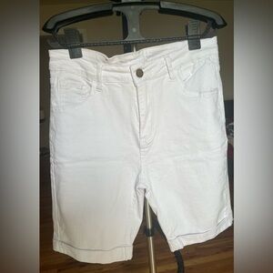 Rosewear White Bermuda Shorts